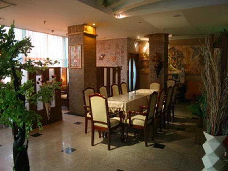 365Days Inn Hotel Yichang Restaurant foto